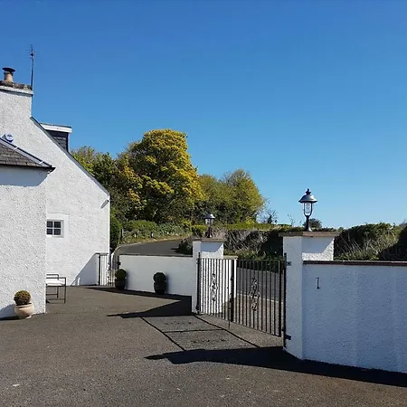 Wee Gem Cottage-2