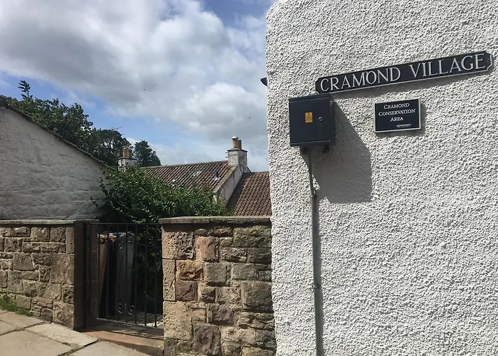 Silver Lining - Cottage By The Sea